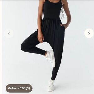 IMBŌDHI Elegant Black Jumpsuit